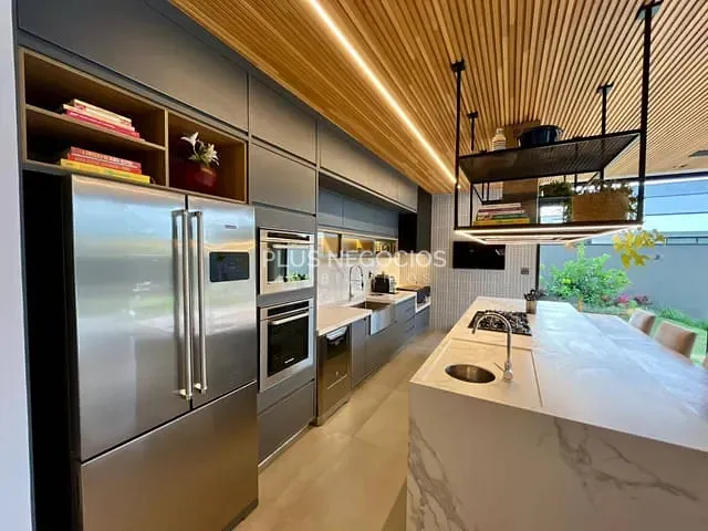 Casa com 690m² 5 quartos e 8 banheiros, à venda, no bairro Alphaville Nova Esplanada em Votorantim