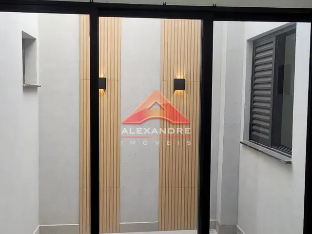 Casa com 150m² 3 quartos e 2 banheiros, à venda, no bairro Loteamento Portal Santa Inês em São José dos Campos