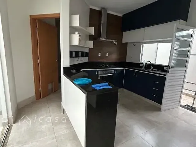 Casa com 150m² 3 quartos e 2 banheiros, à venda, no bairro Parque Esperança em Taubaté