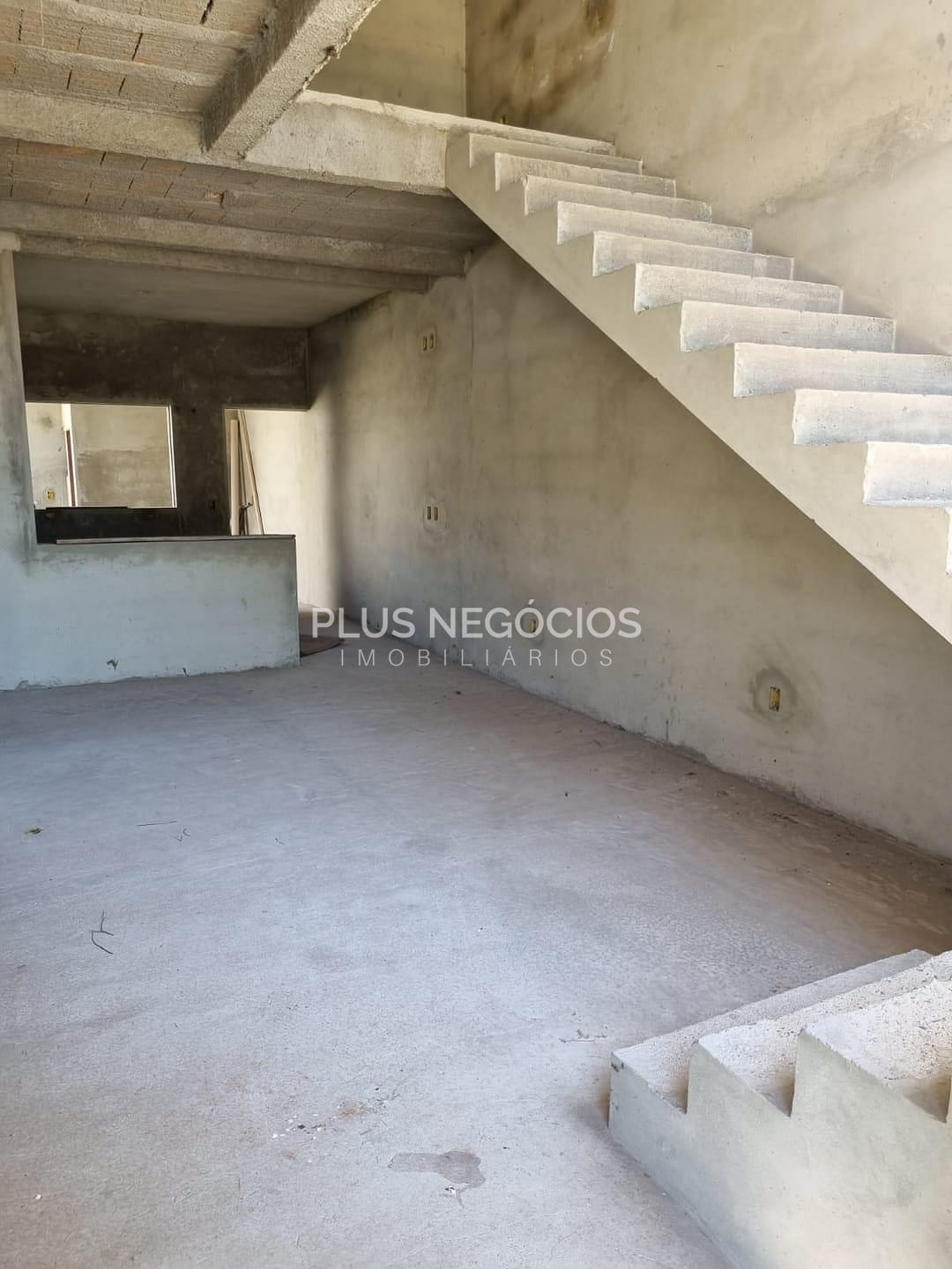 Casa à venda com 3 quartos, 209m² - Foto 6