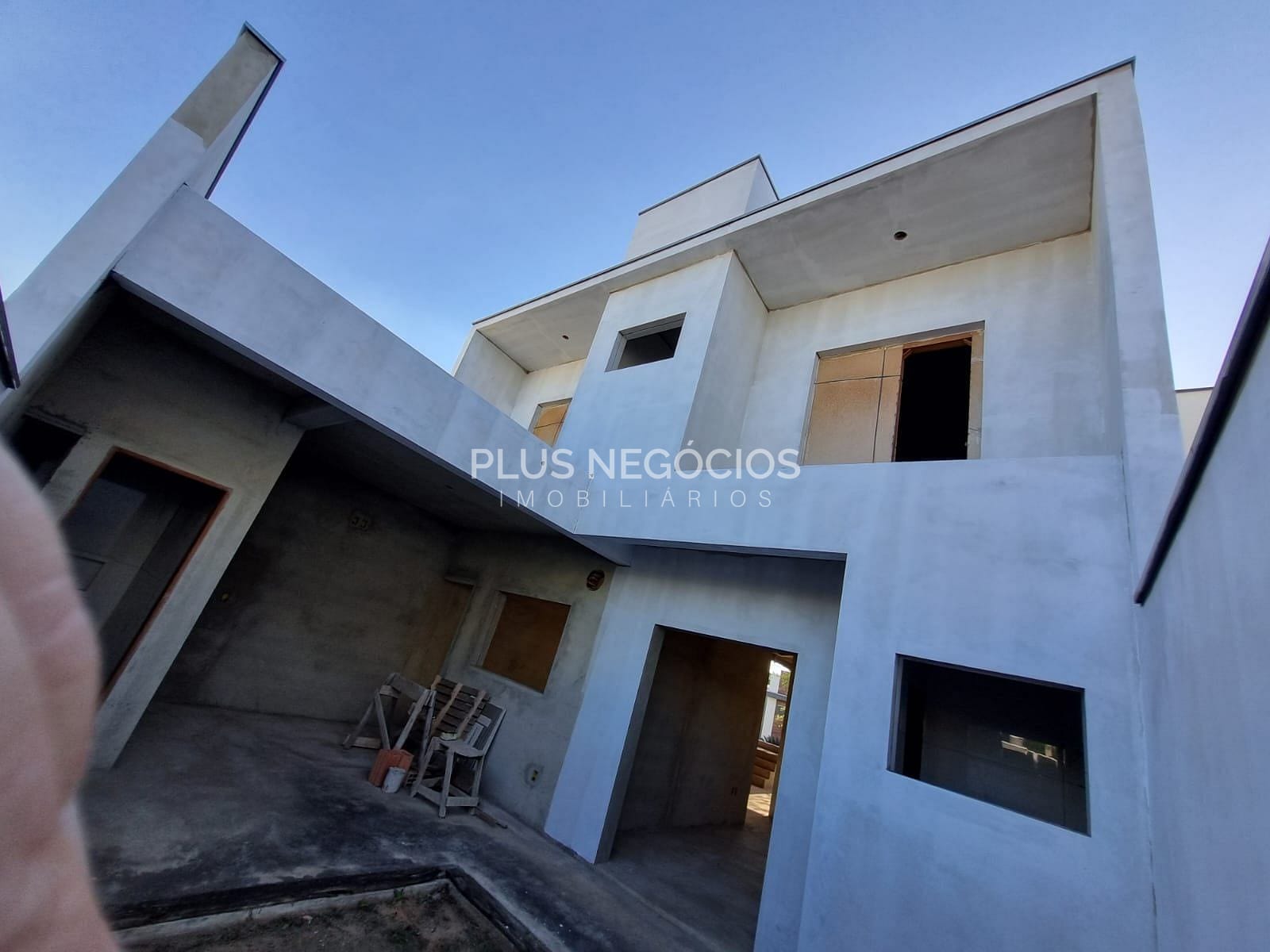 Casa à venda com 3 quartos, 209m² - Foto 4