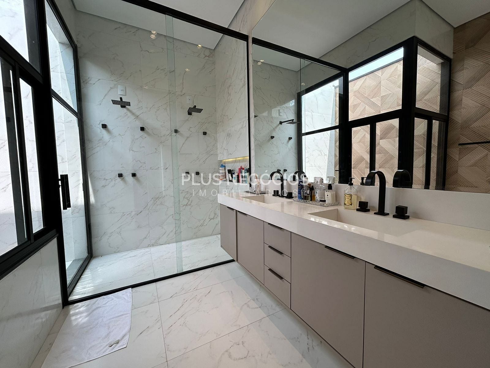 Casa à venda com 3 quartos, 360m² - Foto 11