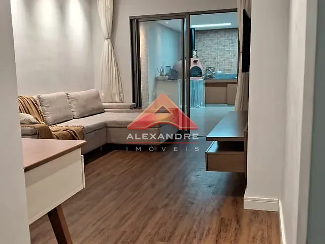Casa 2 quartos e 1 banheiro, à venda, no bairro Eugênio de Mello em São José dos Campos