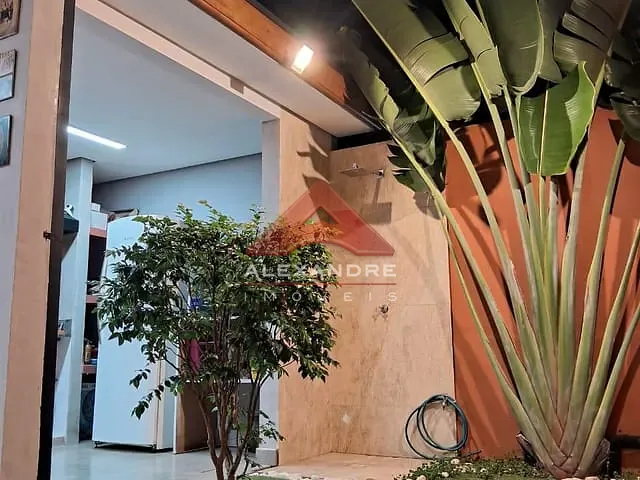 Casa 2 quartos e 1 banheiro, à venda, no bairro Eugênio de Mello em São José dos Campos