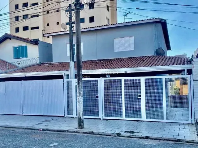 Casa com 323m² 4 quartos e 5 banheiros, à venda, no bairro Jardim Embaixador em Sorocaba
