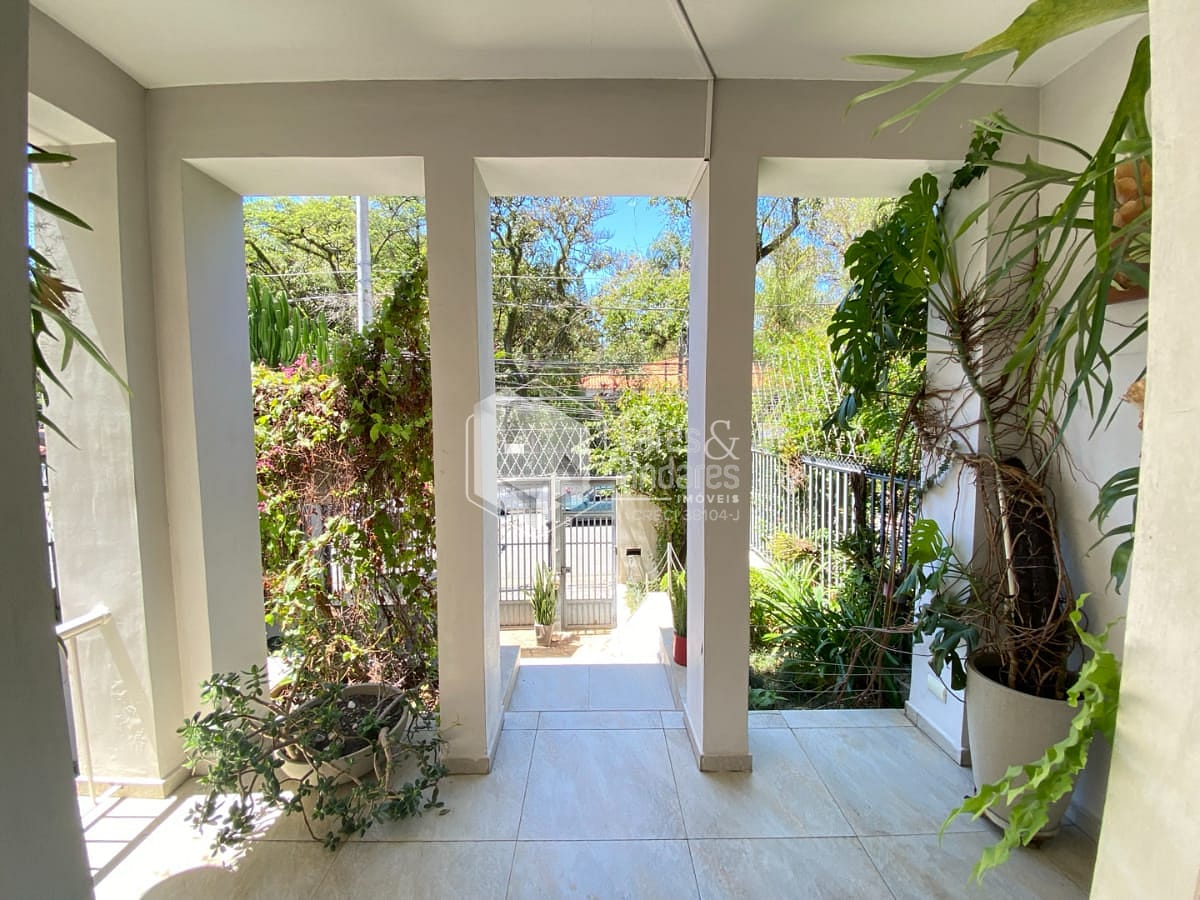 Casa, 3 quartos, 256 m² - Foto 1