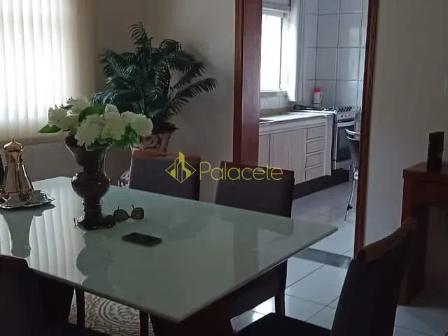 Casa com 276m² 3 quartos e 3 banheiros, à venda, no bairro Chácara Galega em Pindamonhangaba