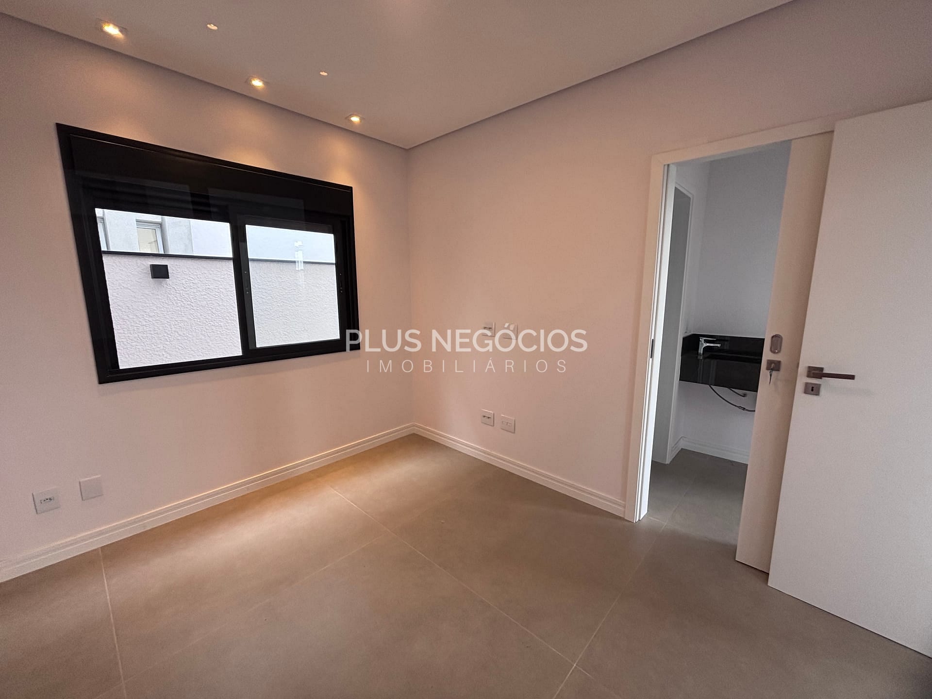 Casa à venda com 3 quartos, 244m² - Foto 41