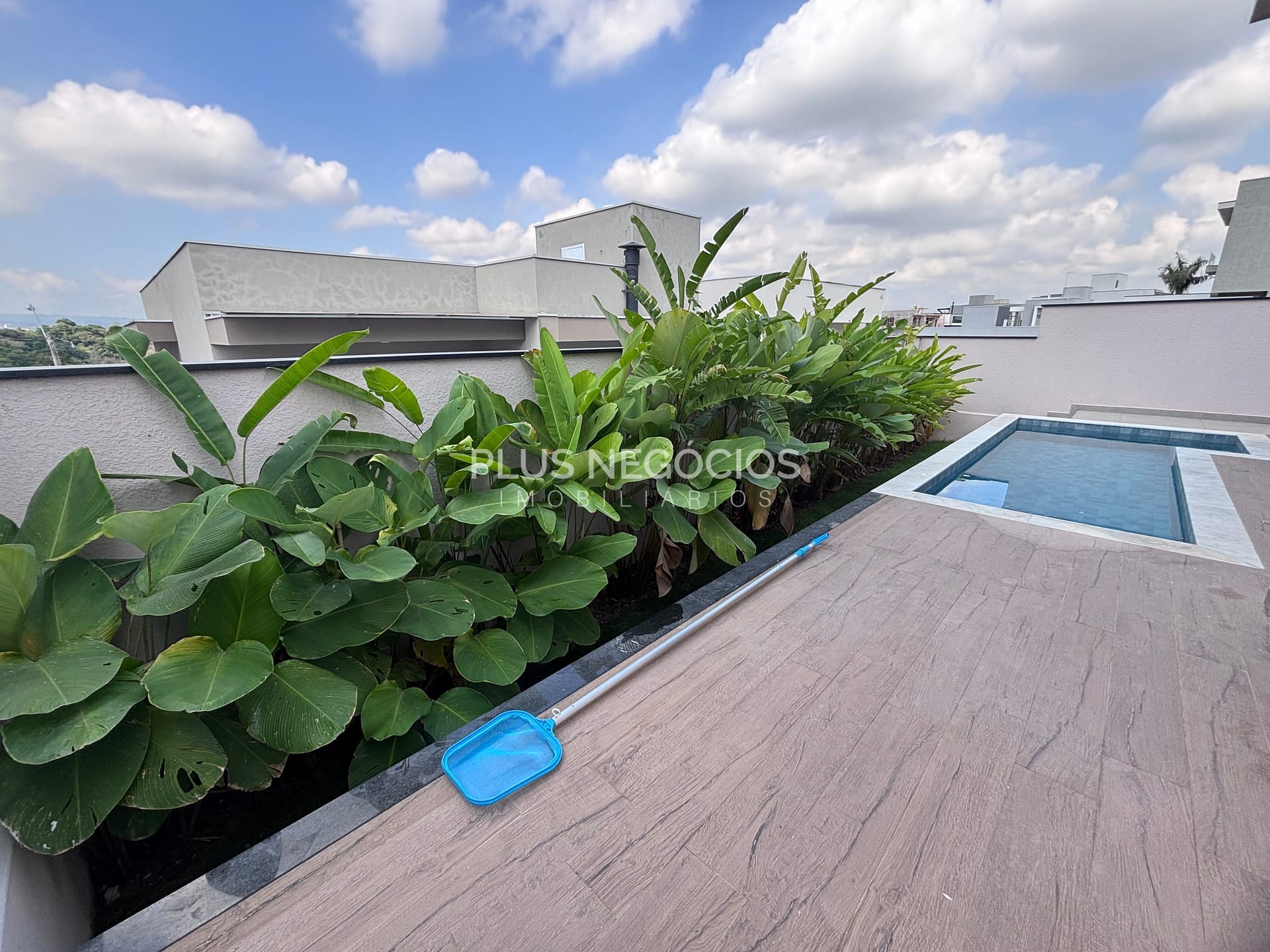 Casa à venda com 3 quartos, 244m² - Foto 44
