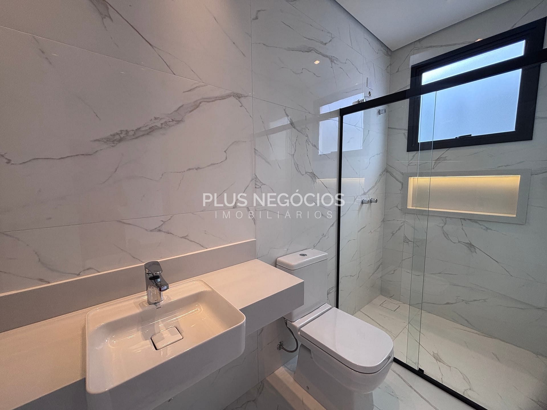 Casa à venda com 3 quartos, 244m² - Foto 13