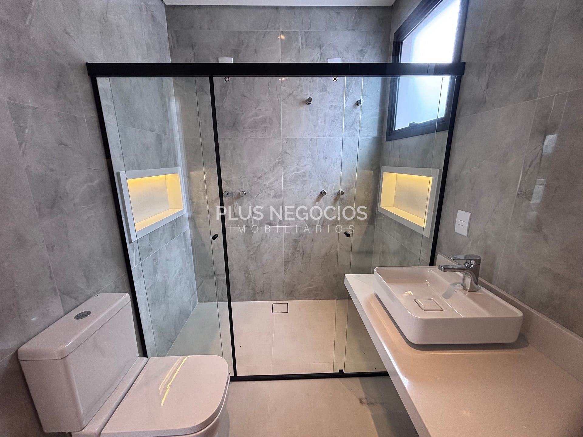 Casa à venda com 3 quartos, 244m² - Foto 14