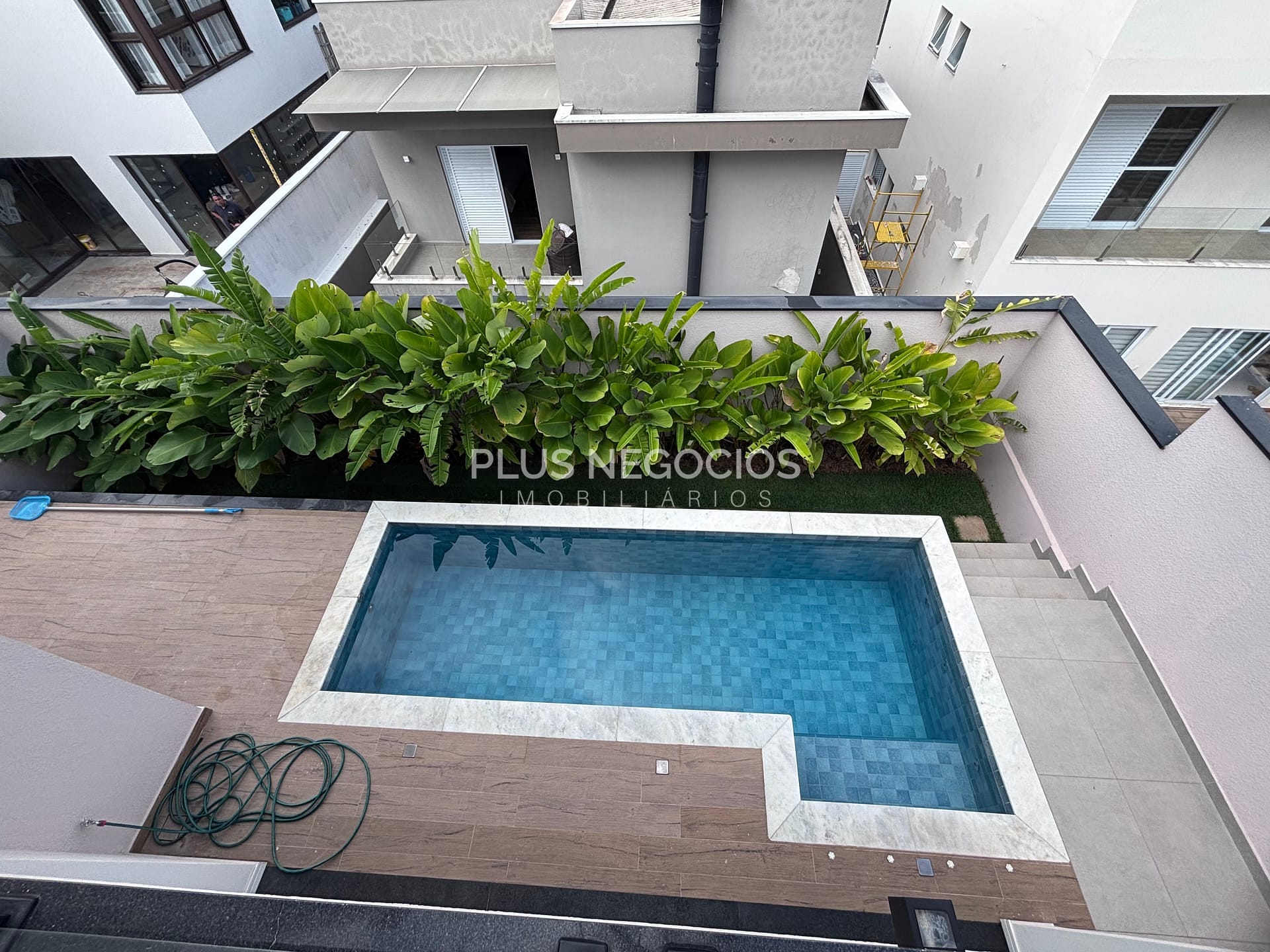 Casa à venda com 3 quartos, 244m² - Foto 19