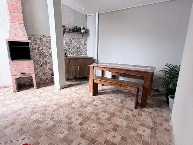 Casa com 187m² 3 quartos e 1 banheiro, à venda, no bairro Vila Bandeirantes em Caçapava