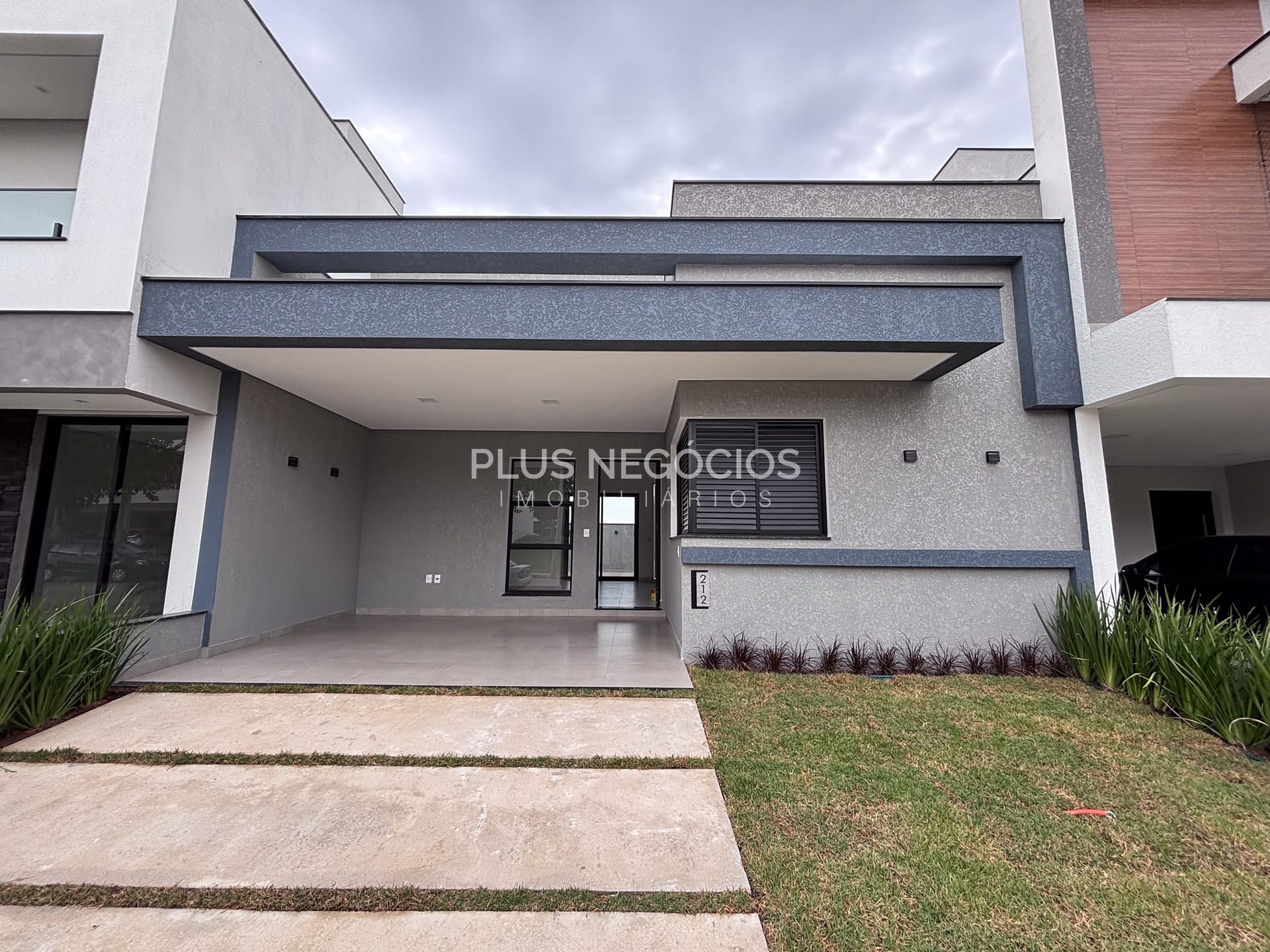 Casa, 3 quartos, 114 m² - Foto 1