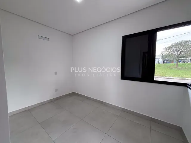 Casa com 178m² 3 quartos e 2 banheiros, à venda, no bairro Cajuru do Sul em Sorocaba