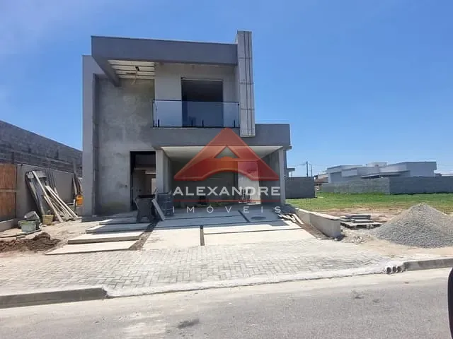 Casa com 250m² 3 quartos e 3 banheiros, à venda, no bairro Eugênio de Mello em São José dos Campos