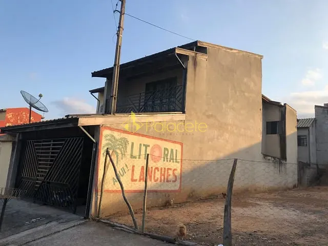 Casa com 125m² 3 quartos e 2 banheiros, à venda, no bairro Residencial Mombaça em Pindamonhangaba