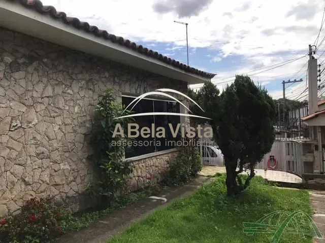 Casa com 288m² 4 quartos e 3 banheiros, à venda, no bairro CAMPESINA em Osasco