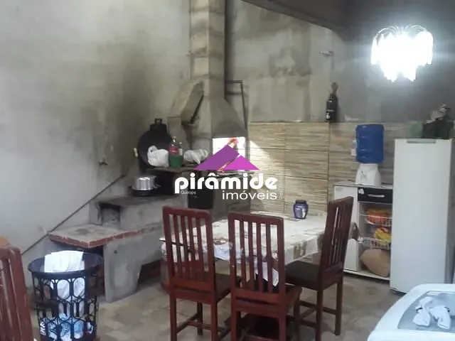 Casa com 140m² 3 quartos e 2 banheiros, à venda, no bairro Residencial Alto dos Ypês em São José dos Campos