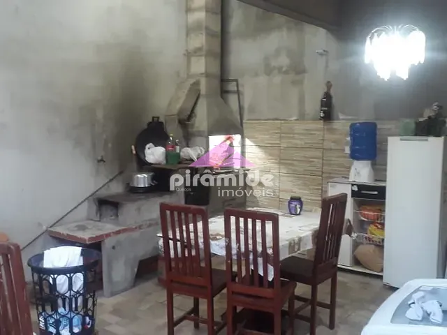 Casa com 140m² 3 quartos e 2 banheiros, à venda, no bairro Residencial Alto dos Ypês em São José dos Campos