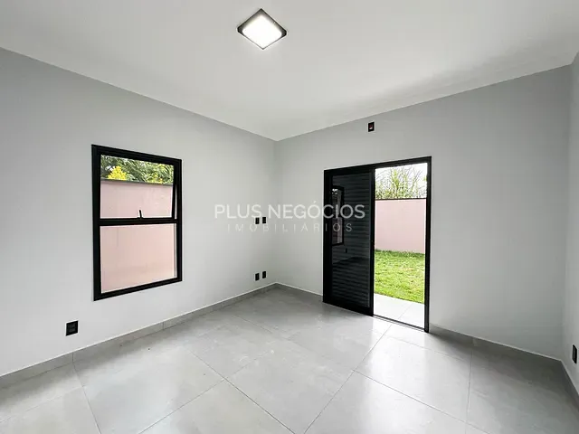 Casa com 250m² 3 quartos e 2 banheiros, à venda, no bairro Jardim M da Gloria em Araçoiaba da Serra