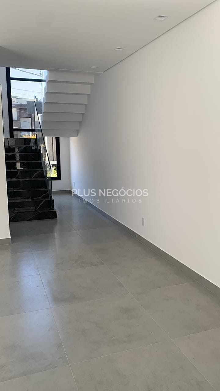 Casa à venda com 3 quartos, 218m² - Foto 11