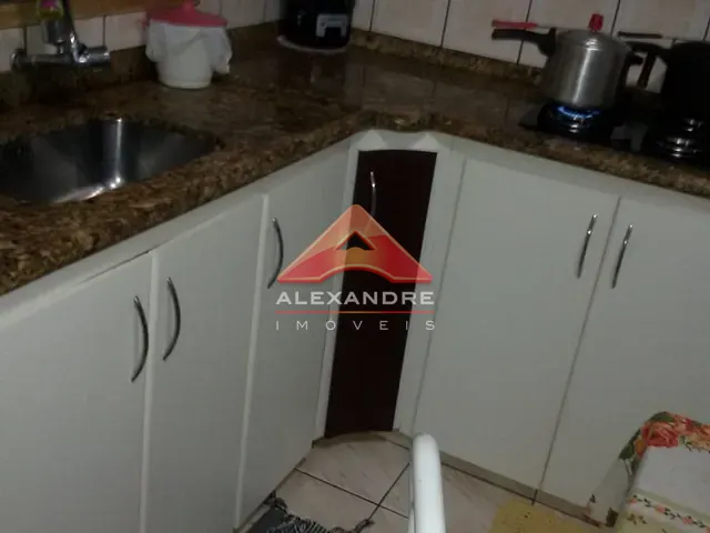Casa com 150m² 2 quartos e 1 banheiro, à venda, no bairro Jardim Americano em São José dos Campos