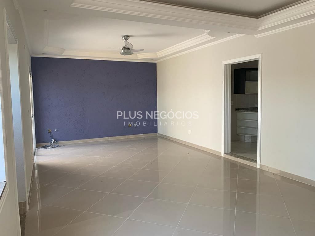 Casa à venda e aluguel com 4 quartos, 405m² - Foto 7