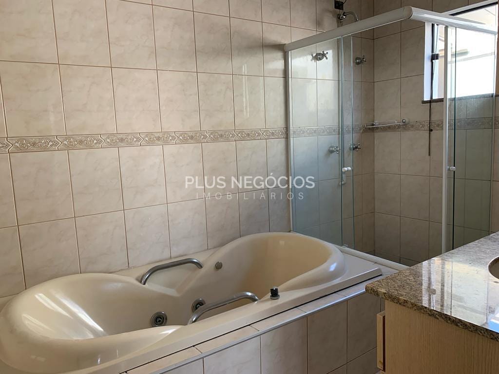 Casa à venda e aluguel com 4 quartos, 405m² - Foto 24
