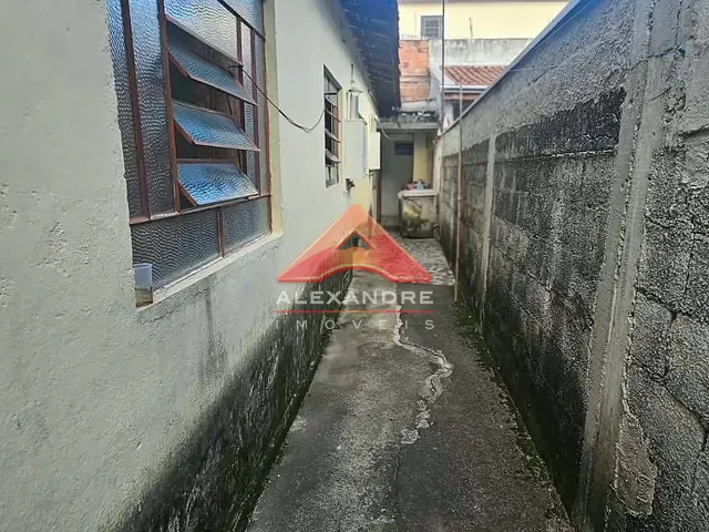 Casa 2 quartos e 2 banheiros, à venda, no bairro Vila Tesouro em São José dos Campos