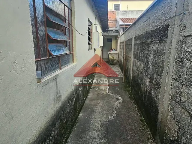 Casa 2 quartos e 2 banheiros, à venda, no bairro Vila Tesouro em São José dos Campos