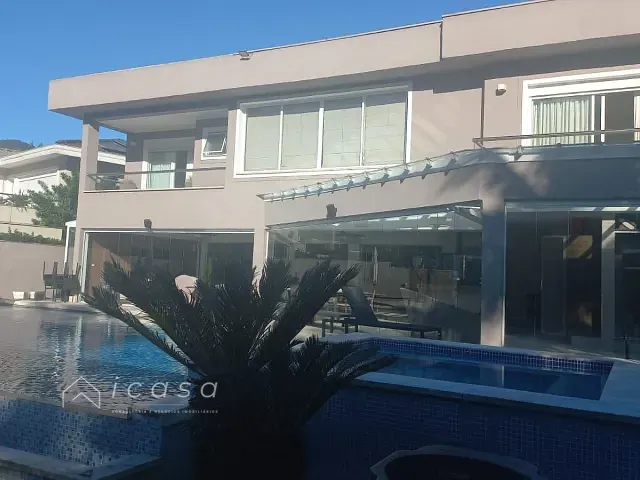 Casa com 800m² 7 quartos e 5 banheiros, à venda, no bairro Costa Verde Tabatinga em Caraguatatuba