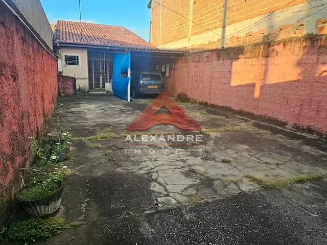 Casa 2 quartos e 1 banheiro, à venda, no bairro Vila Ester em São José dos Campos