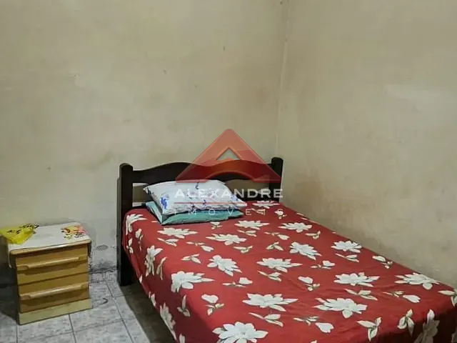 Casa 2 quartos e 1 banheiro, à venda, no bairro Vila Ester em São José dos Campos