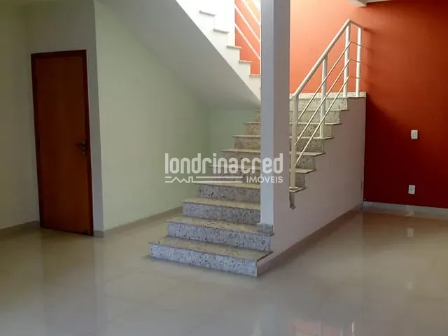 Casa com 350m², à venda, no bairro São Cristóvão em Londrina