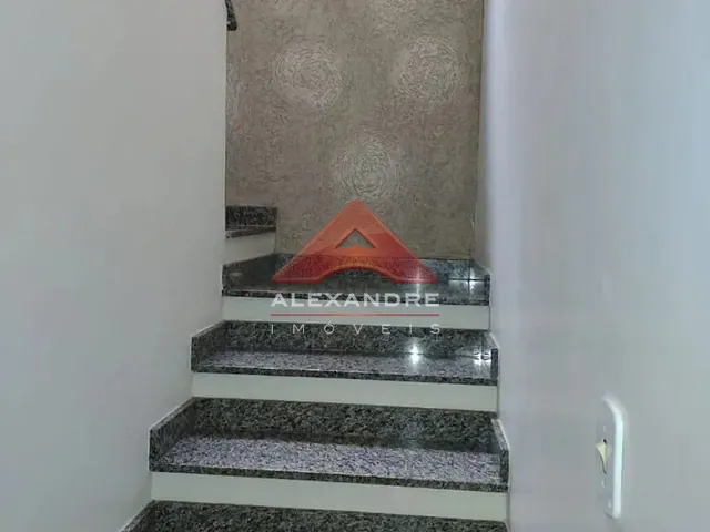 Casa 4 quartos e 1 banheiro, à venda, no bairro Jardim Del Rey em São José dos Campos