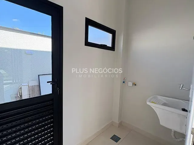 Casa com 307m² 3 quartos e 5 banheiros, à venda, no bairro Wanel Ville em Sorocaba