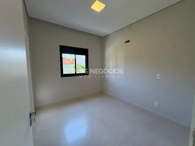 Casa com 307m² 3 quartos e 5 banheiros, à venda, no bairro Wanel Ville em Sorocaba