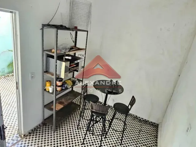 Casa 2 quartos e 1 banheiro, à venda, no bairro Campos de São José em São José dos Campos
