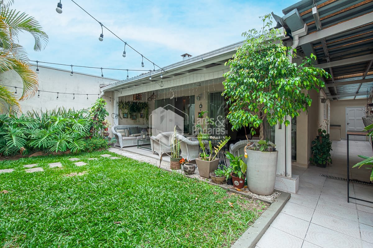 Casa, 3 quartos, 258 m² - Foto 47