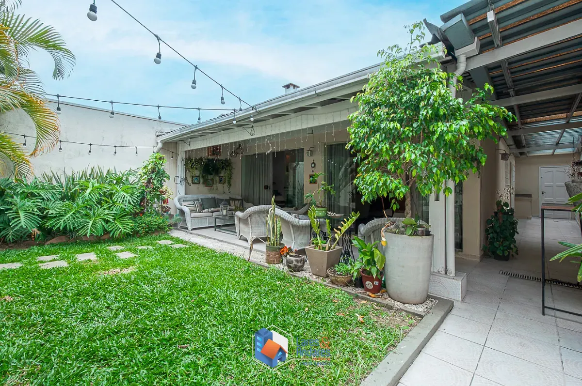 Casa, 3 quartos, 258 m² - Foto 47