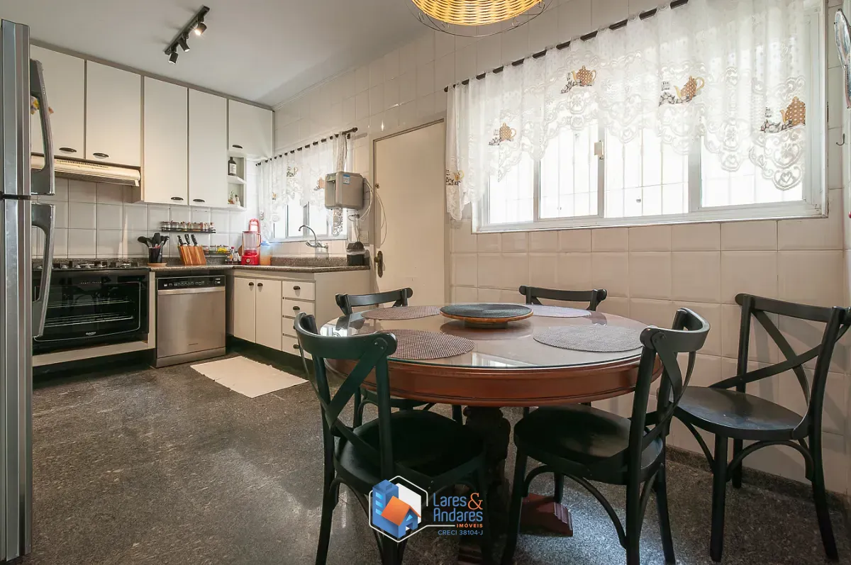 Casa, 3 quartos, 258 m² - Foto 25