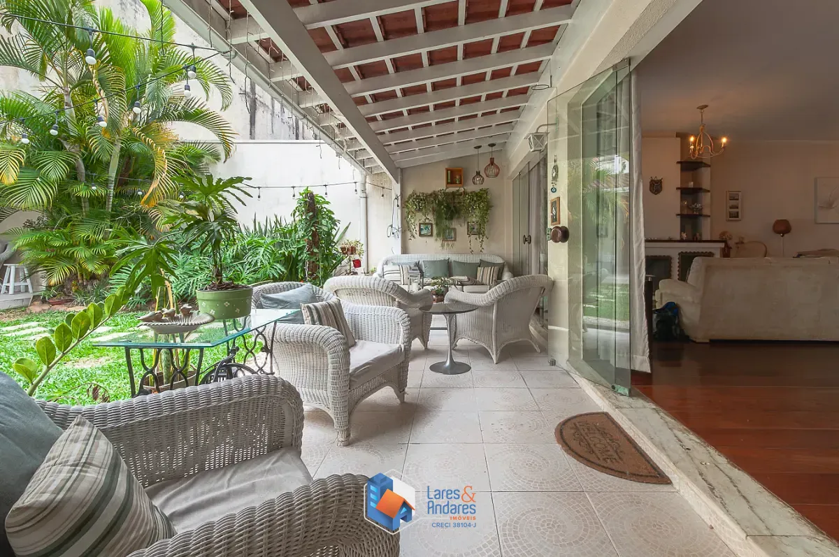 Casa, 3 quartos, 258 m² - Foto 1