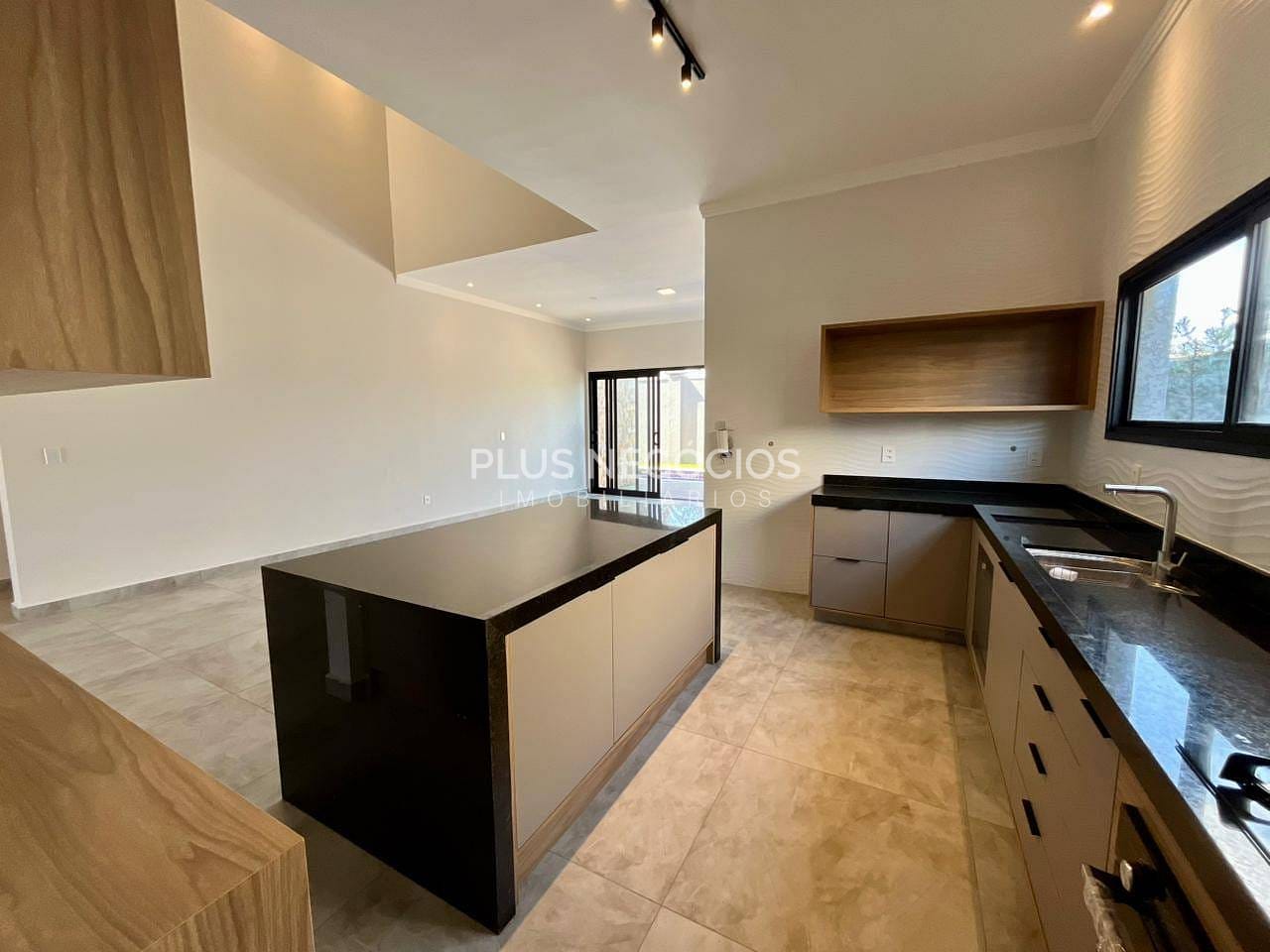 Casa à venda com 3 quartos, 243m² - Foto 39
