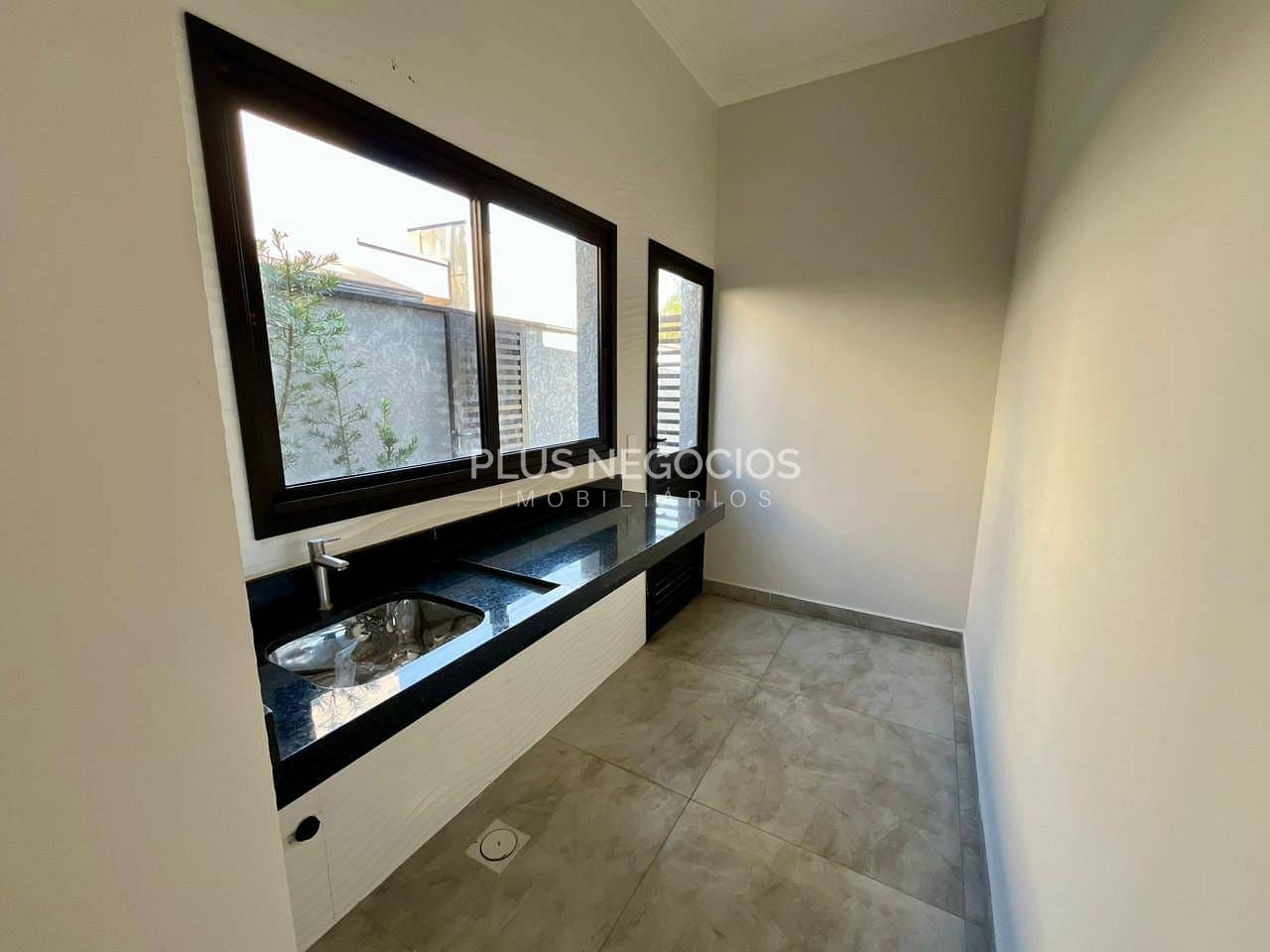 Casa à venda com 3 quartos, 243m² - Foto 38
