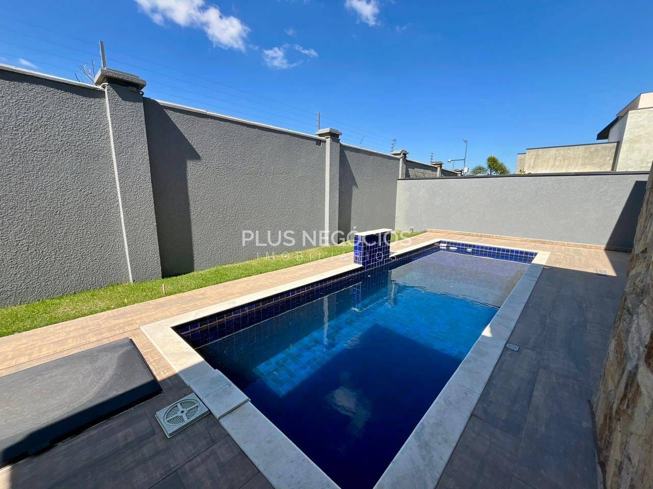 Casa à venda com 3 quartos, 243m² - Foto 34