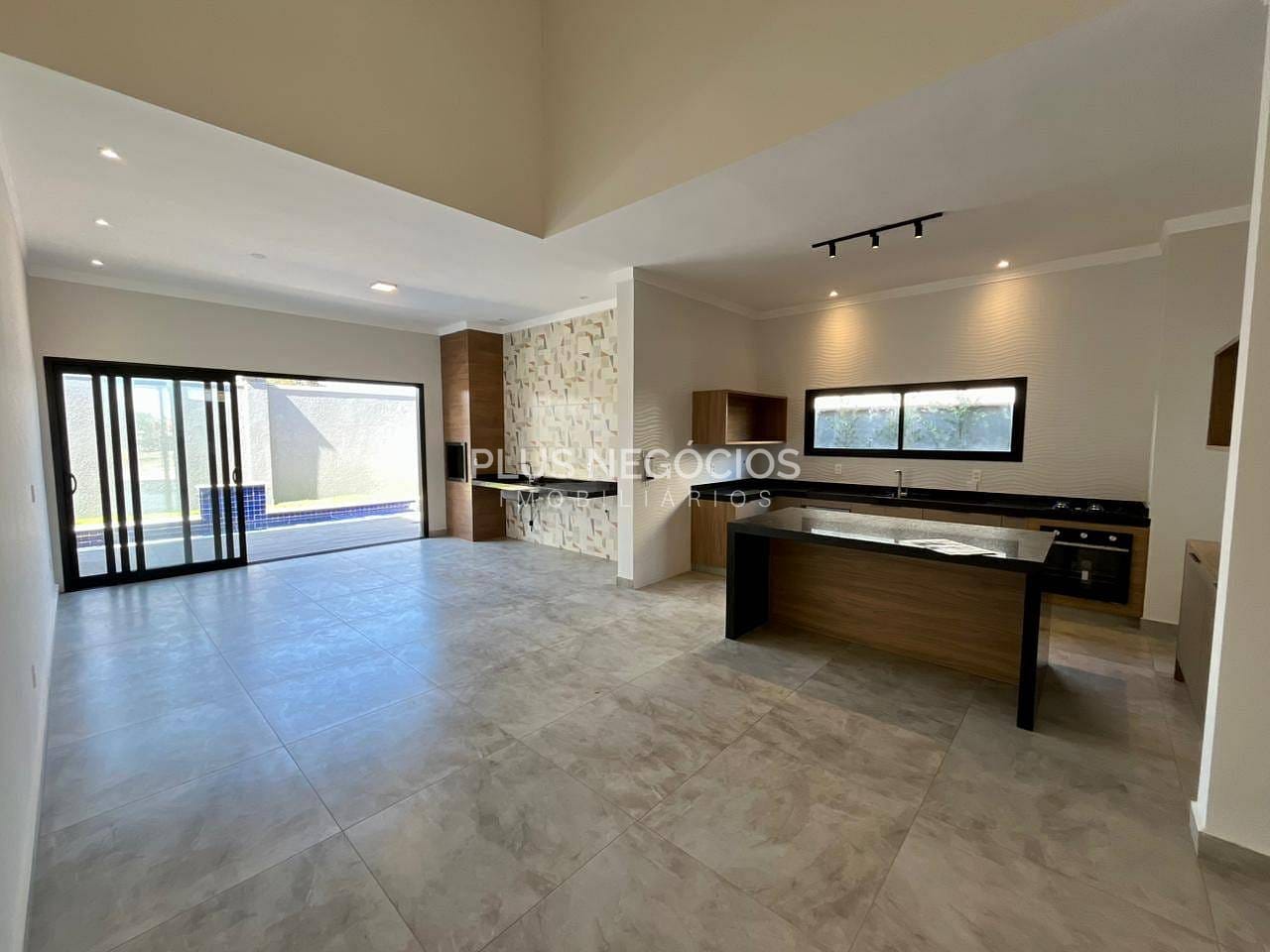 Casa à venda com 3 quartos, 243m² - Foto 11