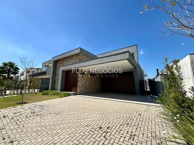 Casa com 243m² 3 quartos e 4 banheiros, à venda, no bairro Alphaville Nova Esplanada 3 em Votorantim