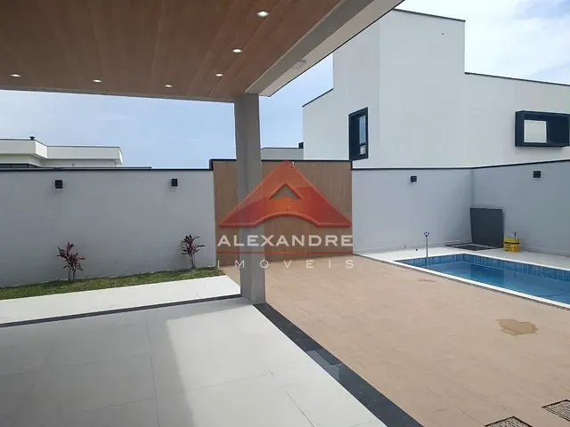 Casa 3 quartos e 1 banheiro, à venda, no bairro Centro em Jacareí