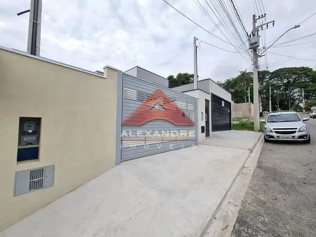 Casa 2 quartos e 2 banheiros, à venda, no bairro Loteamento Portal Santa Inês em São José dos Campos
